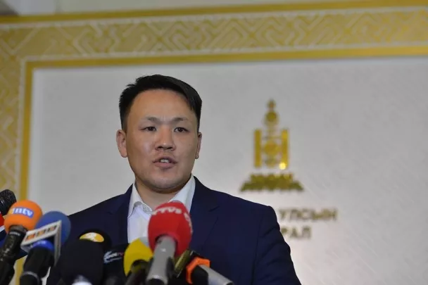 Н.Номтойбаяр: Ерөнхий сайд сайдуудтайгаа хариуцлага тооцож чадахгүй байна