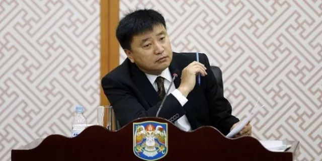 Су-г явууллаа, суудлыг нь хэн авах вэ?