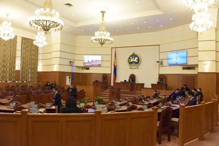 Хамгийн сайн хүнээ Ерөнхийлөгчөөр сонгоод, түүнийхээ нөмөр нөөлөгт хүн шиг амьдрахыг хүсч байна