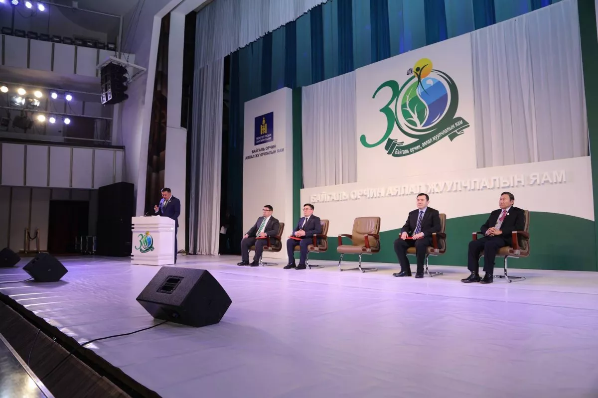 30 жил 30 бүтээлч ажил