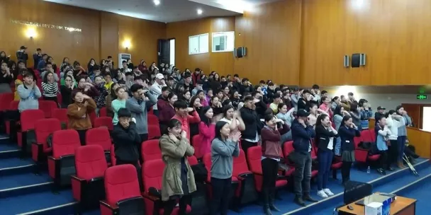 Өнөөдөр “Залуучуудын хөгжлийн хөтөлбөр-2019” үйл ажиллагаа нээлтээ хийлээ