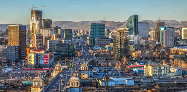 УЛААНБААТАРТ 15-17 ГРАДУС ДУЛААН БАЙНА