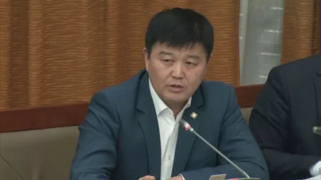 Х. Болорчулуун: Оюутолгой жилд 300 гаруй тэрбум төгрөгийн татвар төлдөгч түүнээс илүү өрийг Монголд үлдээж байна
