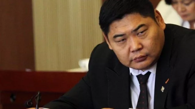 Кёкүшюзан Д.Батбаяр нарыг 32 тэрбумын залилангийн хэргээр шалгаж эхэлжээ