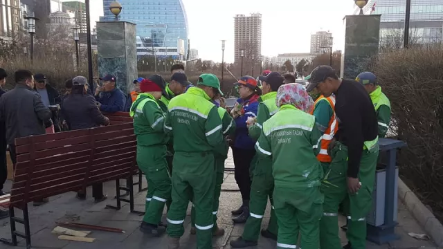 Хотын захирагч тохижилтын ажилтнуудад талархаж байгаагаа илэрхийлэв