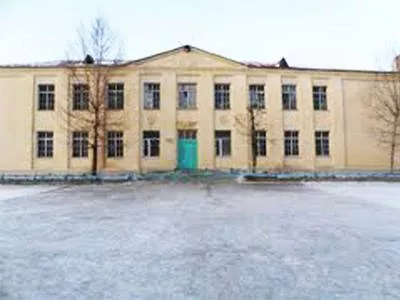 БАЯНГОЛ ДҮҮРГИЙН 22-Р СУРГУУЛИЙГ 1989 ОНД 8-Р АНГИ ТӨГССӨН ТӨГСӨГЧИД ОЙН БАЯРТАА ИРНЭ ҮҮ