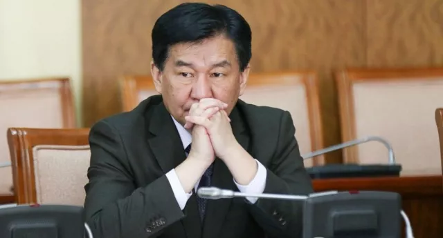 Ц.Даваасүрэн: "Үндсэн хуулийг нийгмээсээ шалгарсан, мөнгөнд автаагүй хүмүүс баталсан"