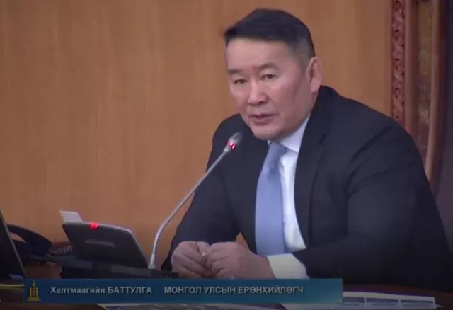 Ерөнхийлөгч Х.Баттулга: Энэ байдлаараа цааш явбал УИХ-ыг тараана