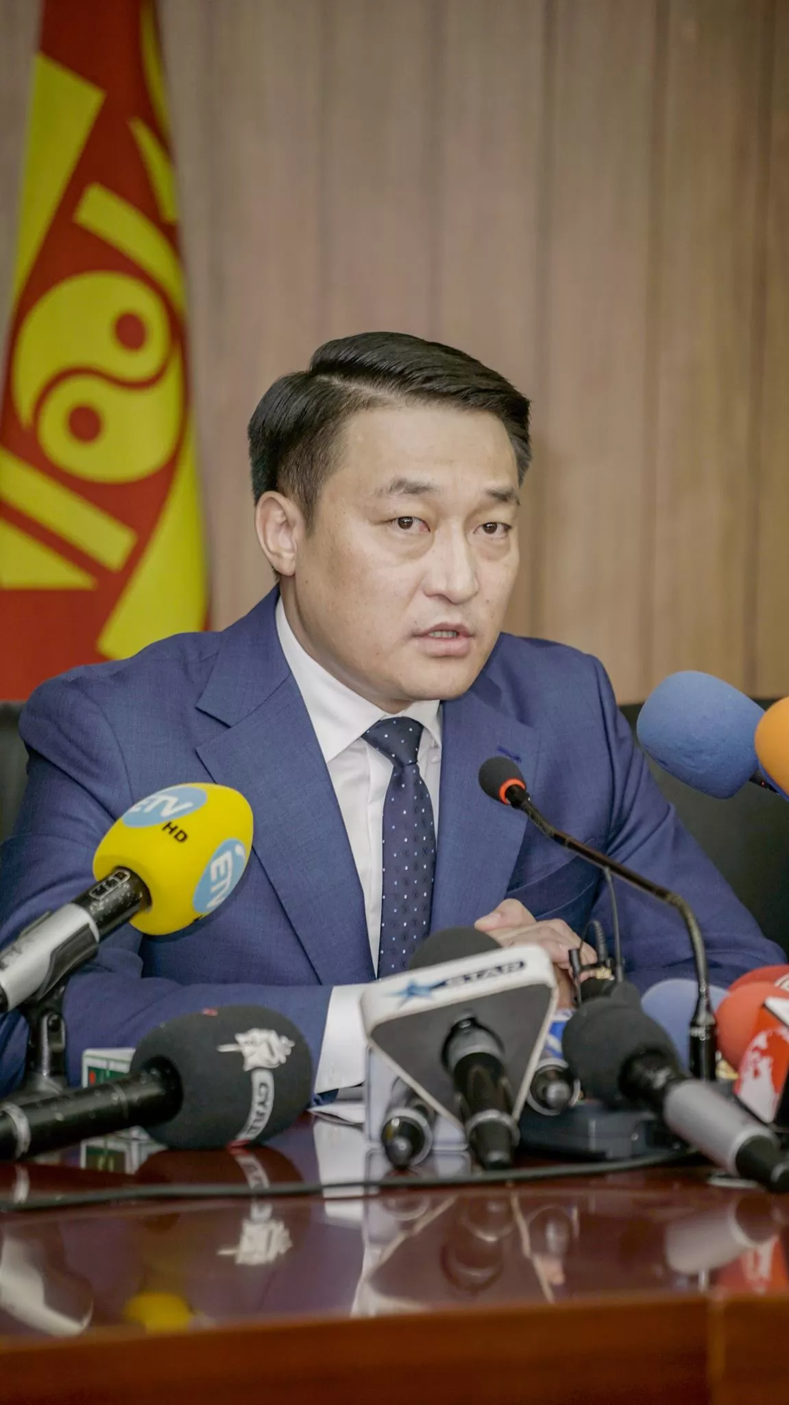 МАН-ын ерөнхий нарийн бичгийн дарга Д.Амарбаясгаланд шаардлага хүргүүллээ