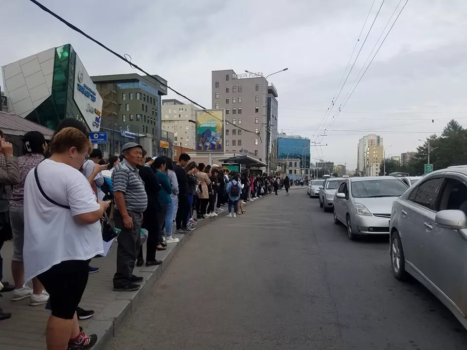 Хөгждөггүй нийтийн тээвэрт нь "багтахаа болилоо"