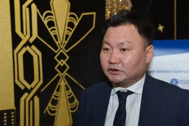 ХӨГЖЛИЙН БАНКНЫ ГАЗРЫН ЗАХИРЛЫН ГЭР БОЛОН АЛБАНЫ ӨРӨӨНД НЭГЖЛЭГ ХИЙЖЭЭ