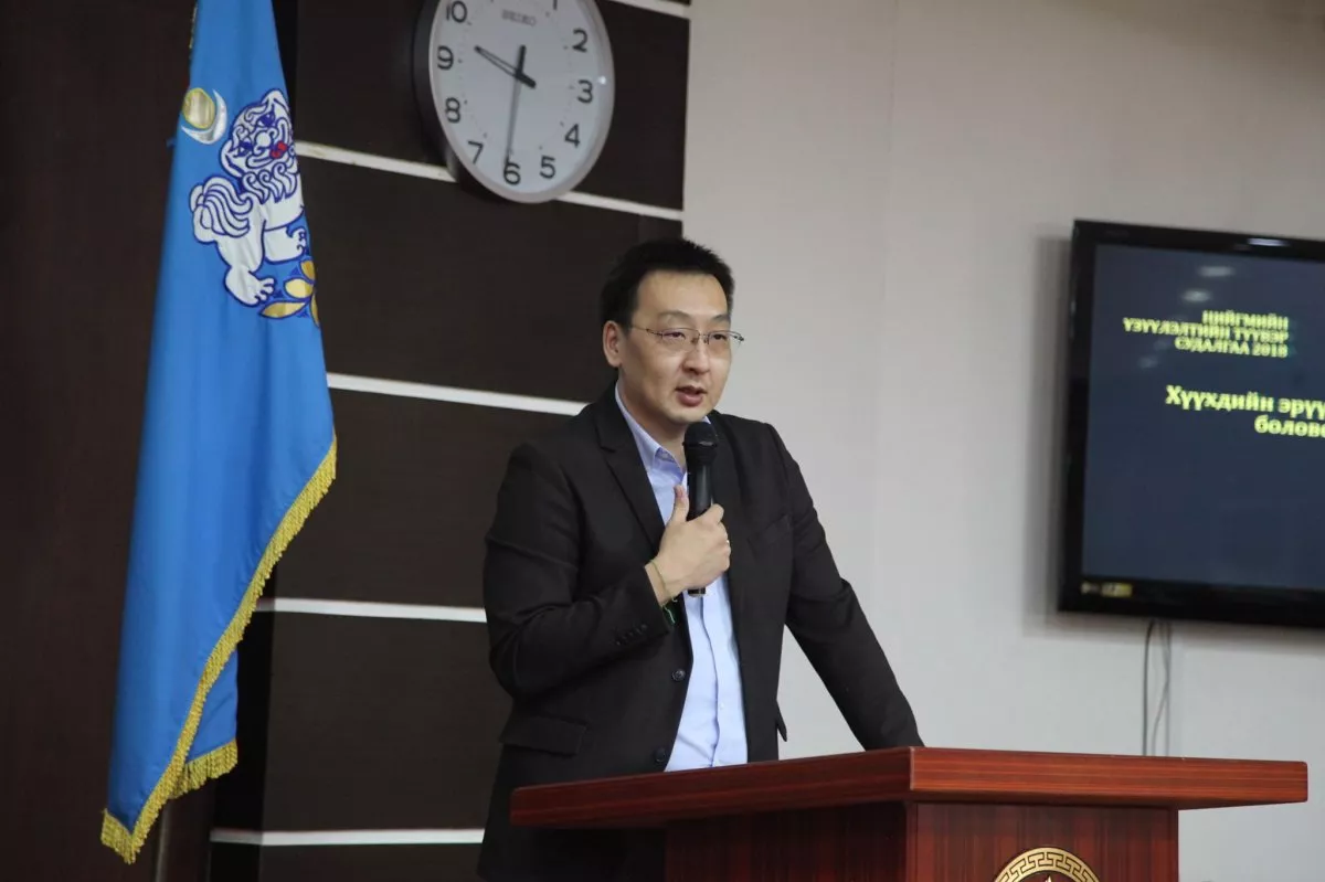 Баянзүрх дүүрэгт ‘’Улс орны хөтөлбөр’’-ийн дунд хугацааны хэлэлцүүлэг болж байна