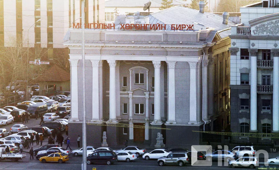 Цэнхэр тасалбарын эрэлд мордсон иргэдийн цуваа нэмэгджээ