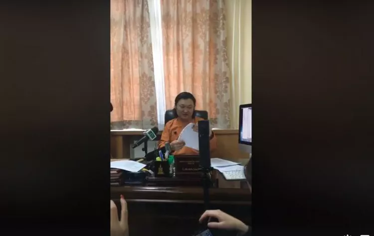 С.Жавхлан: Ямар хүмүүст нь бөгс бандаашны яриа, хор найруулах болохоор танхим олдоод байдаг юм бэ