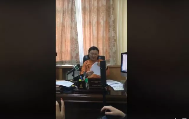 С.Жавхлан: Ямар хүмүүст нь бөгс бандаашны яриа, хор найруулах болохоор танхим олдоод байдаг юм бэ