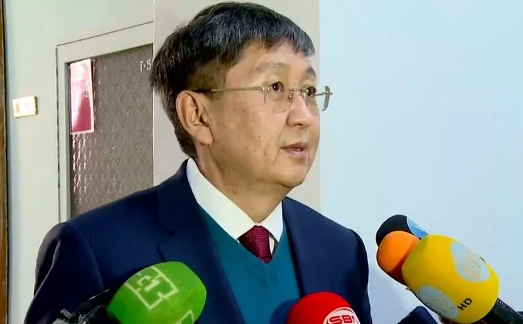 Ч.Хүрэлбаатар: Ах намайг хүүхэд байхаас л насаараа төрд ажиллаж байгаа, би нөлөөлөөгүй