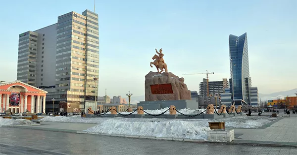 Улаанбаатарт өдөртөө 17 хэм хүйтэн
