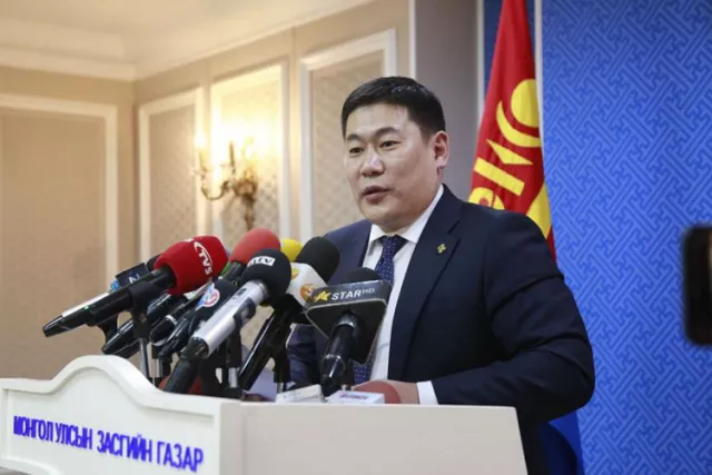 Л.ОЮУН-ЭРДЭНЭ: ЗЭЭЛИЙН ДАРАМТАД ТӨР ЗАСАГ АНХААРАХААС ӨӨР АРГАГҮЙ НӨХЦӨЛ БАЙДАЛД ОРООД БАЙГАА
