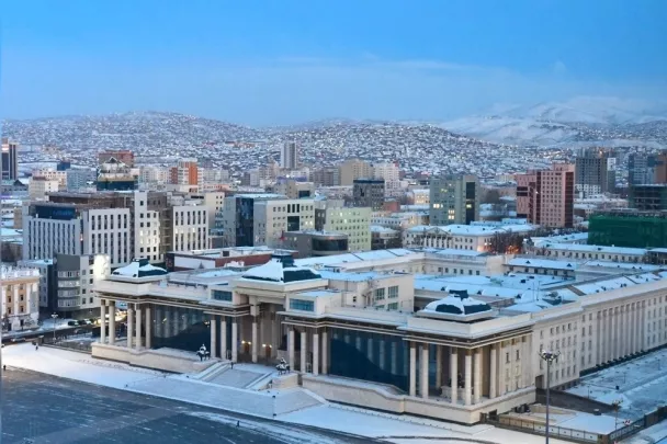 Улаанбаатарт 12 хэм хүйтэн байна
