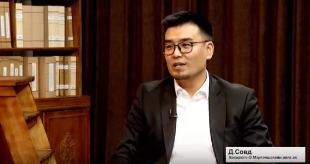 “Хүннү Эйр”-ийн захирал П.Мөнхжаргал хохирогчийн ахад “Цагдаагаар яваад ялахыг чинь харъя” гэжээ  