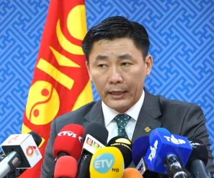 Ё.Баатарбилэг:  Бямба гаригуудад нөхөж хичээллэнэ, Сурагчдын зуны амралт хойшлохгүй 