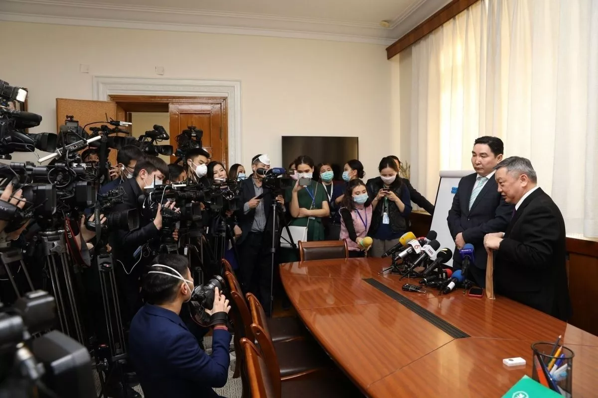 Иргэн Г.Буяндорж нэр бүхий шүүгч, прокуроруудыг авлига авсан гэх асуудлаар ЕТГ-т гомдол гаргав