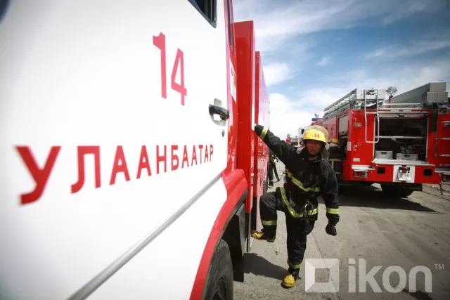 "Оргио" ХХК-ийн тахианы байранд гал гарч, 12 мянга гаруй дэгдээхэй шатжээ