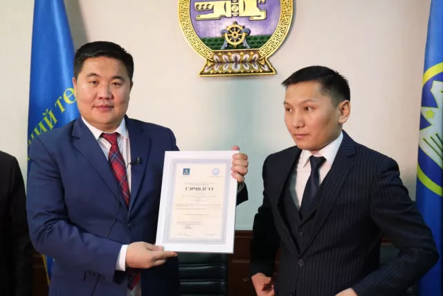 Жолооч нарын Хөдөлмөрийн аюулгүй байдлыг хангах , нөхцөл боломжийг сайжруулах чиглэлээр хамтарч ажиллана 