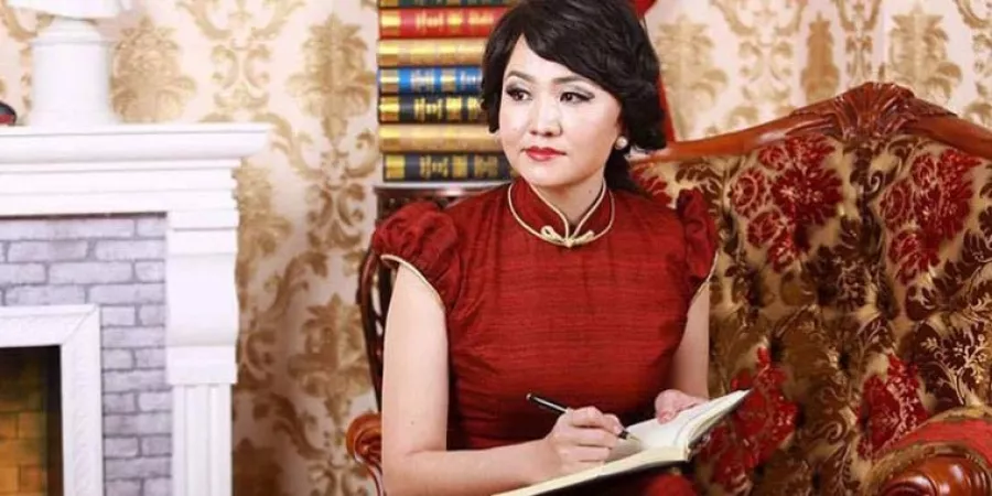 Ш.ЛХАМНОРЖМАА: ЭХ ОРОН, ХАЙР ХОЁРЫГ МӨНХЛӨХИЙГ ХИЧЭЭДЭГ