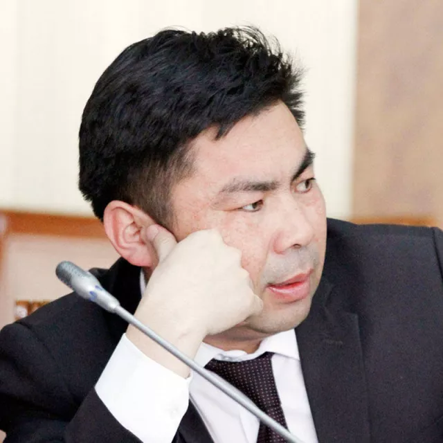 Өмнөговь аймгийн ЗАСАГ дарга Н.Наранбаатар гэж хэн бэ 